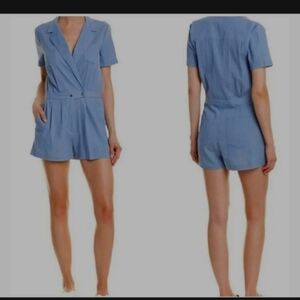 NWOT BCBGeneration Women's Blue Shorts Romper With Pockets And Zipper Size 2